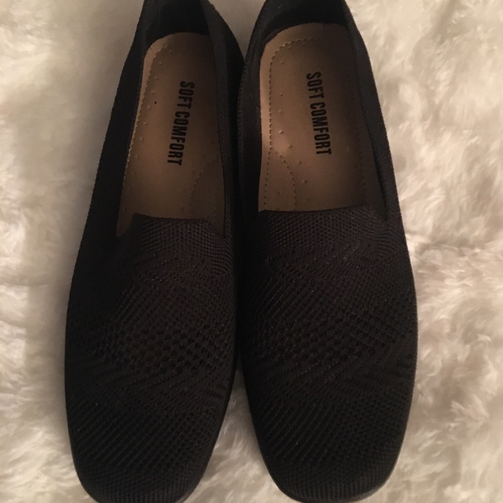 Women’s soft comfort walking shoes